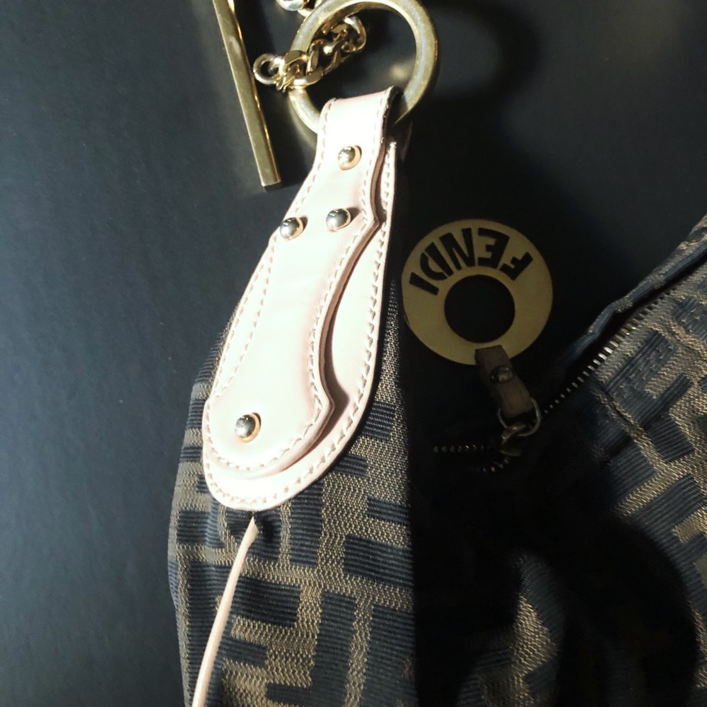 Fendi bag - Picture 2 of 4